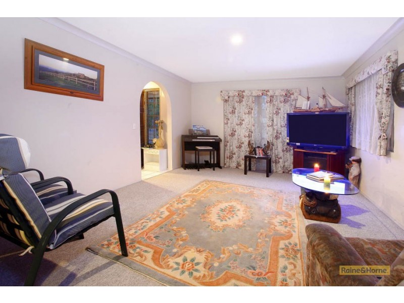 7 Wolvi Place, Helensvale QLD 4212