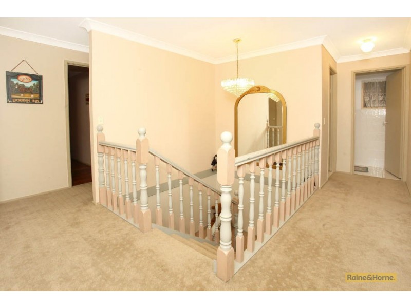 7 Wolvi Place, Helensvale QLD 4212