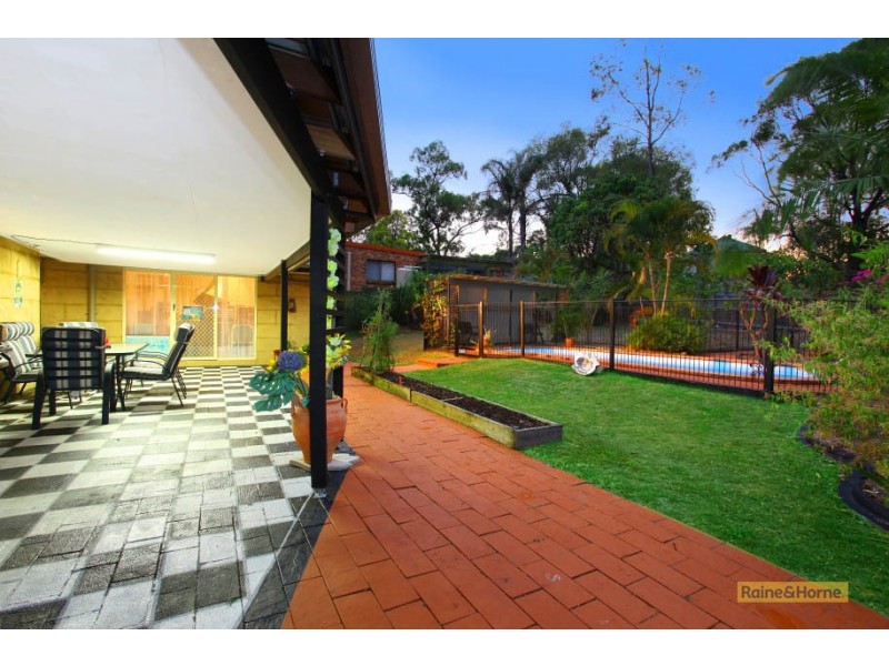 7 Wolvi Place, Helensvale QLD 4212