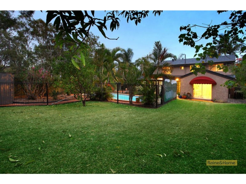 7 Wolvi Place, Helensvale QLD 4212