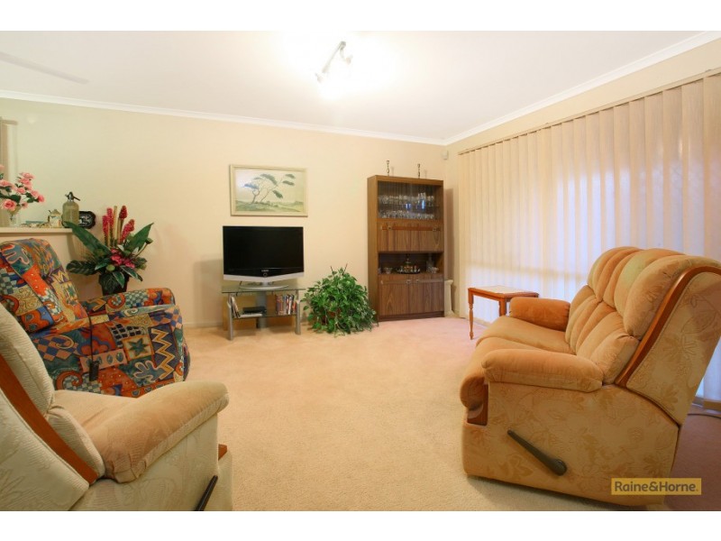 4 Maleny Place, Helensvale QLD 4212