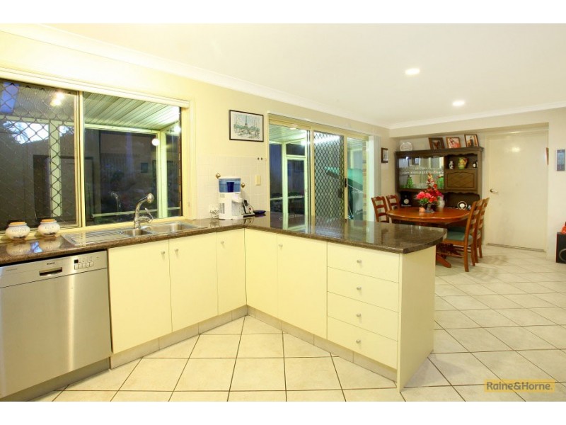 14/2 Doyalson Place, Helensvale QLD 4212