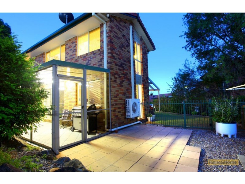 14/2 Doyalson Place, Helensvale QLD 4212