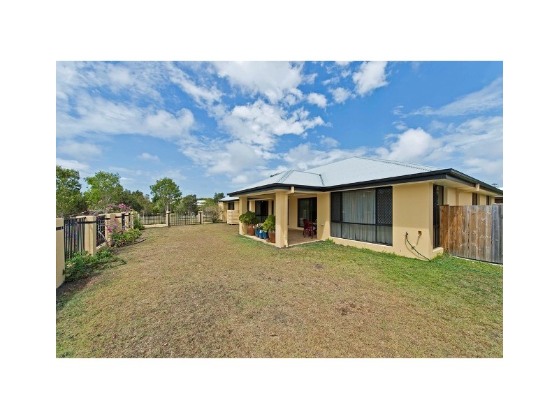 7 Slipstream Road, Coomera Waters QLD 4209