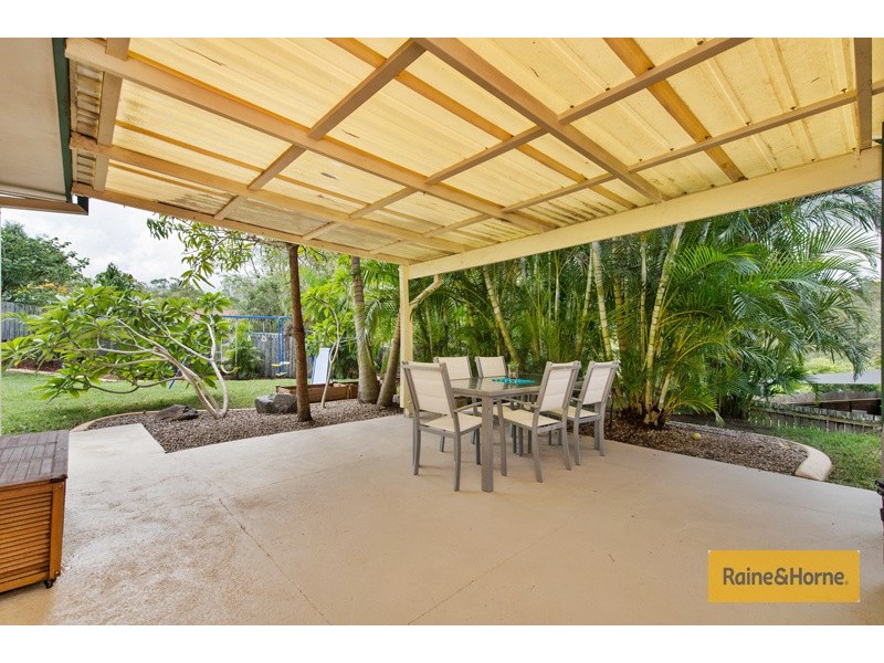 10 Pinebark Avenue, Oxenford QLD 4210