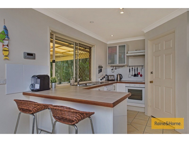 10 Pinebark Avenue, Oxenford QLD 4210