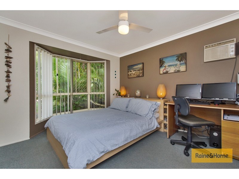 10 Pinebark Avenue, Oxenford QLD 4210