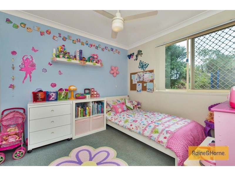 10 Pinebark Avenue, Oxenford QLD 4210