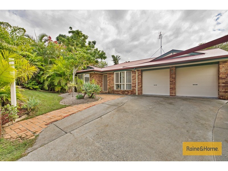 10 Pinebark Avenue, Oxenford QLD 4210