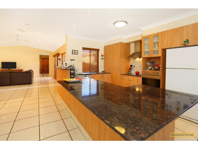 541 Oyster Cove Promenade, Helensvale QLD 4212