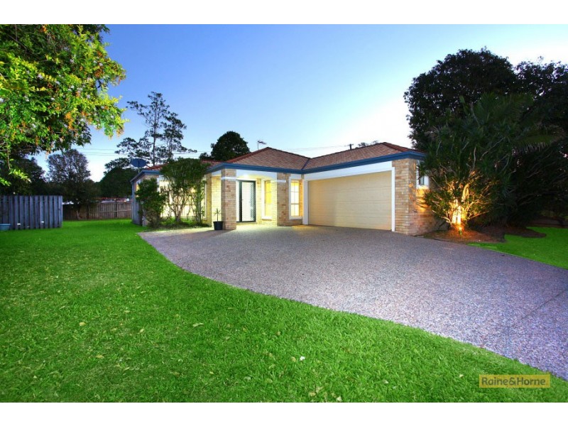 11 Barrs Avenue, Oxenford QLD 4210