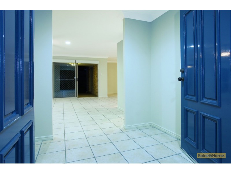 11 Barrs Avenue, Oxenford QLD 4210