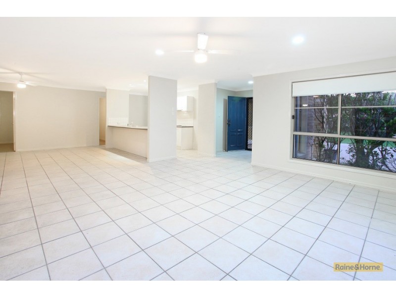 11 Barrs Avenue, Oxenford QLD 4210