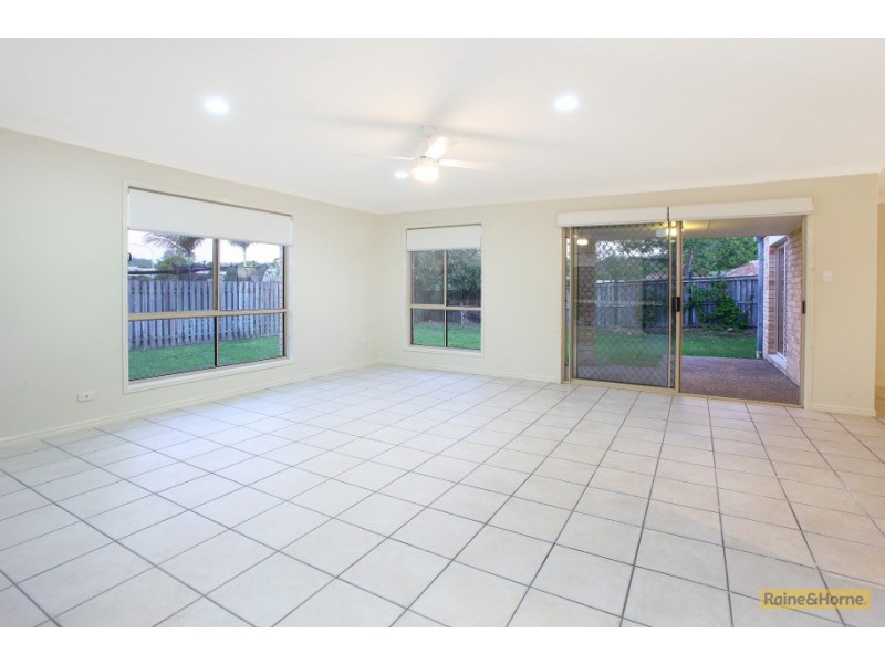 11 Barrs Avenue, Oxenford QLD 4210