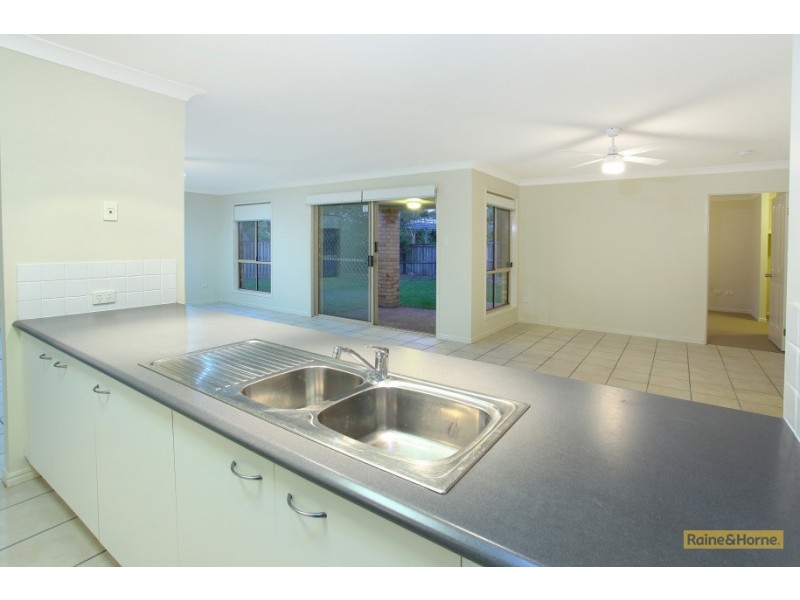 11 Barrs Avenue, Oxenford QLD 4210