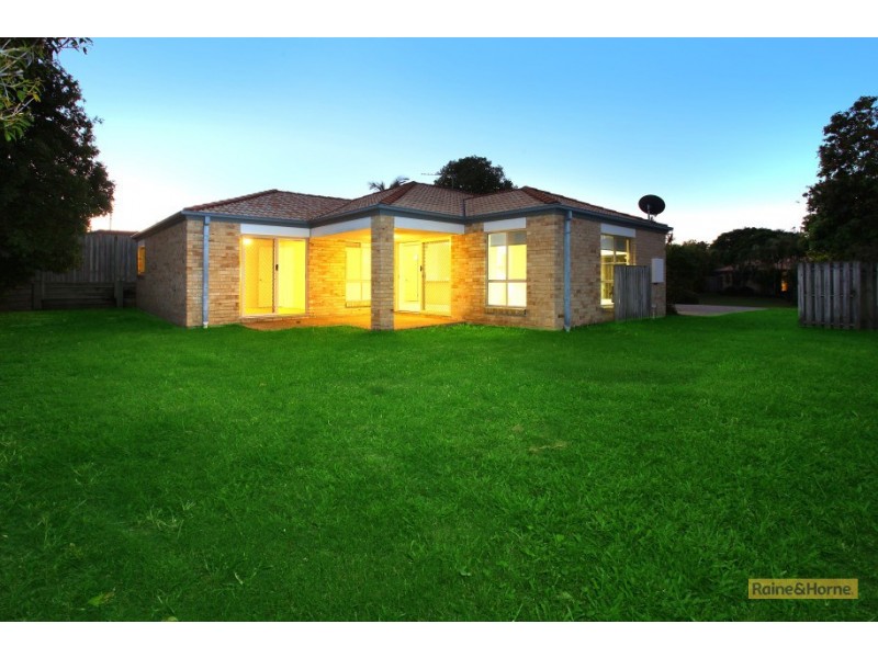 11 Barrs Avenue, Oxenford QLD 4210