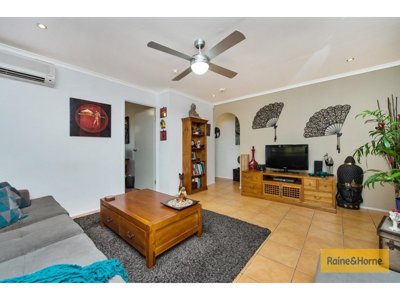 2/7 Columbia Court, Oxenford QLD 4210