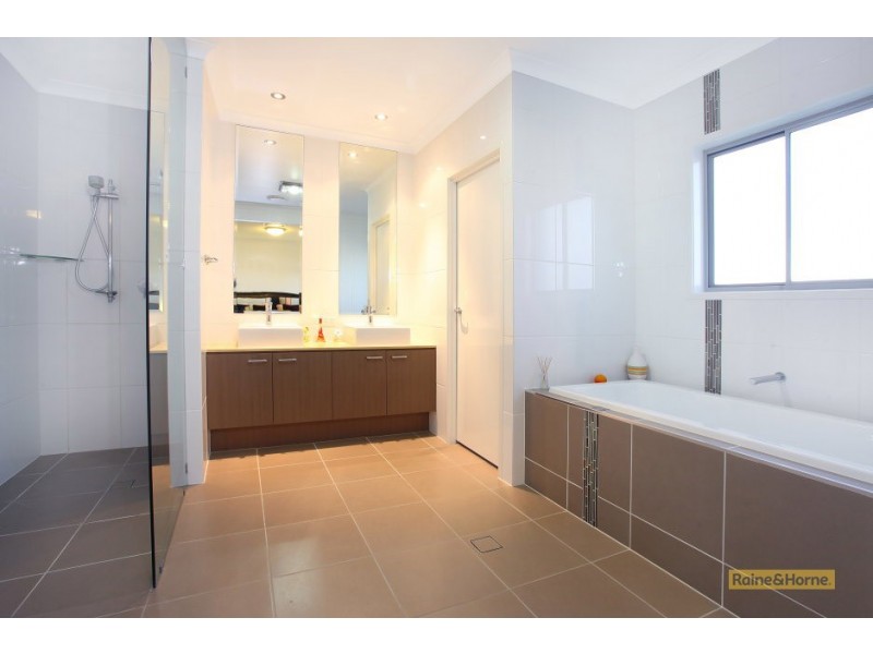 46 Rushcutter Avenue, Oxenford QLD 4210