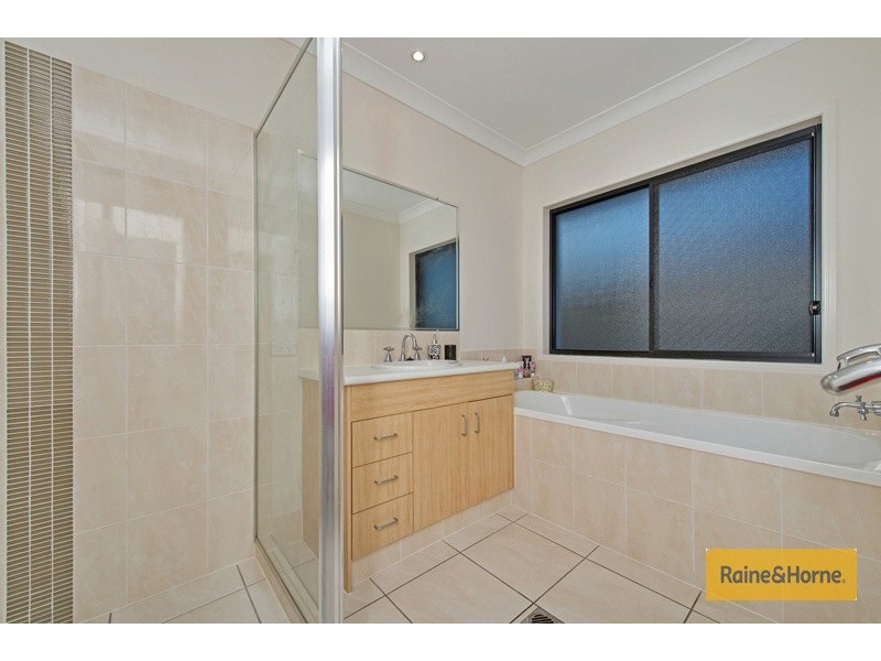 3 Mocha Way, Pimpama QLD 4209