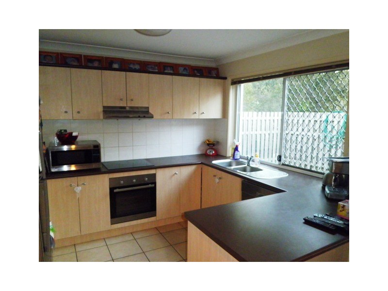 35/74 Universal Street, Pacific Pines QLD 4211