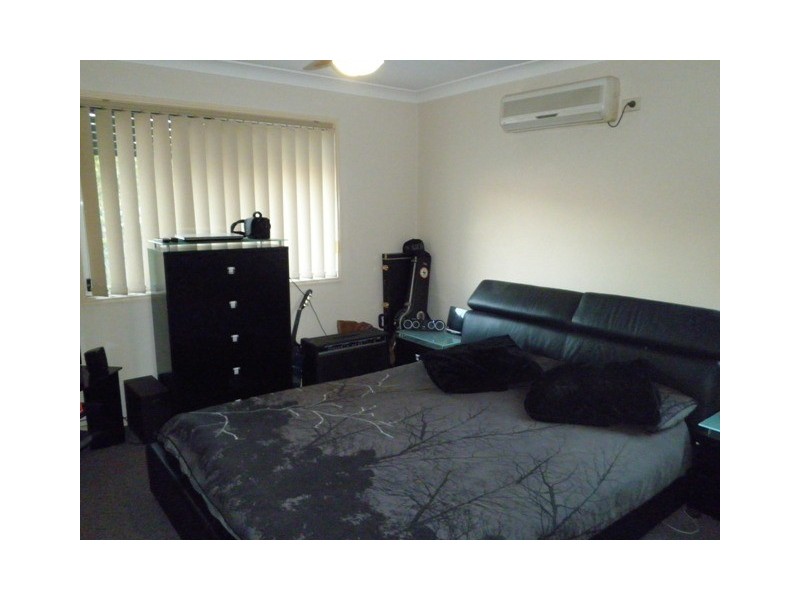 35/74 Universal Street, Pacific Pines QLD 4211