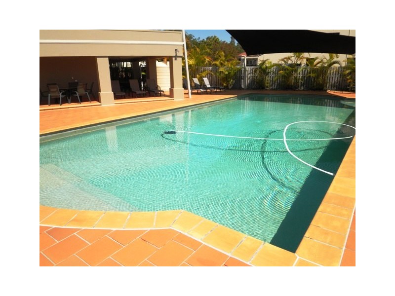 35/74 Universal Street, Pacific Pines QLD 4211