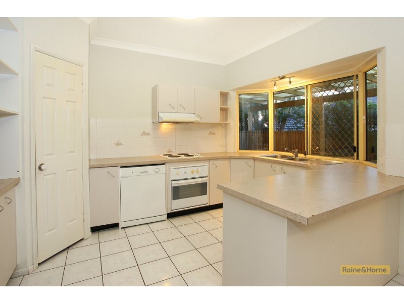 2 Greenwood Ct, Helensvale QLD 4212