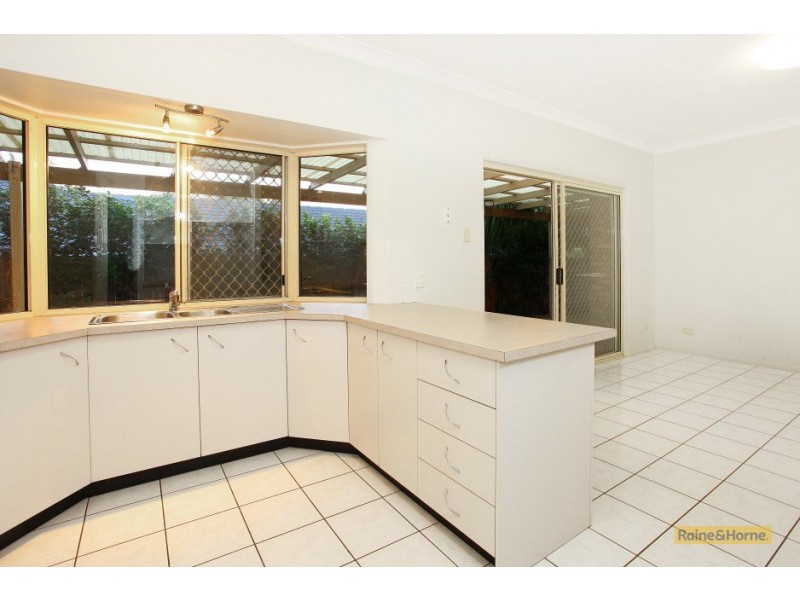 2 Greenwood Ct, Helensvale QLD 4212