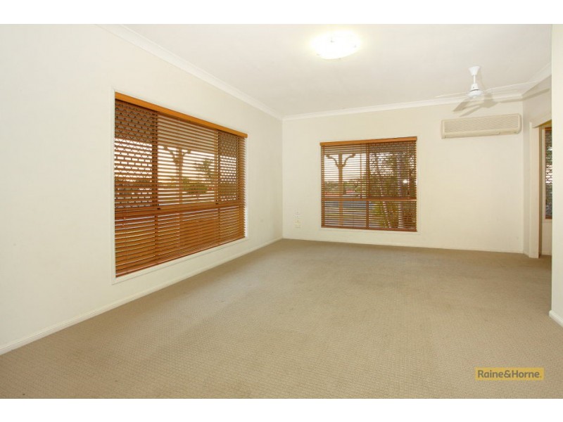 2 Greenwood Ct, Helensvale QLD 4212