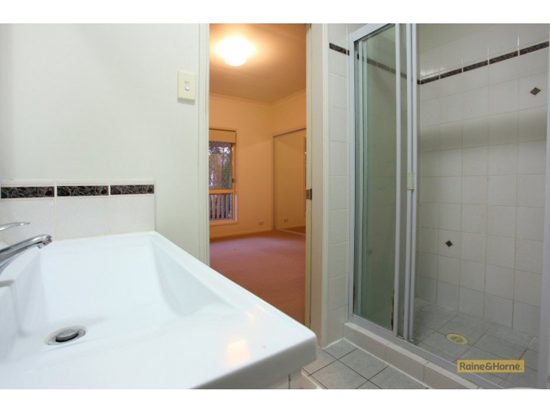 2 Greenwood Ct, Helensvale QLD 4212
