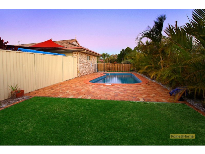 2 Greenwood Ct, Helensvale QLD 4212