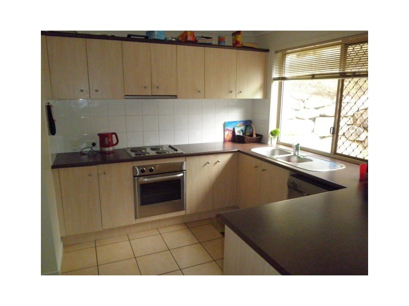 51/74 Universal Street, Pacific Pines QLD 4211