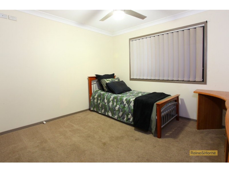 17 Oceanis Drive, Oxenford QLD 4210