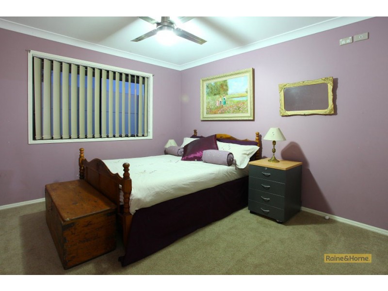 17 Oceanis Drive, Oxenford QLD 4210