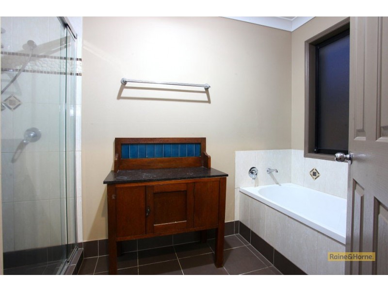 17 Oceanis Drive, Oxenford QLD 4210