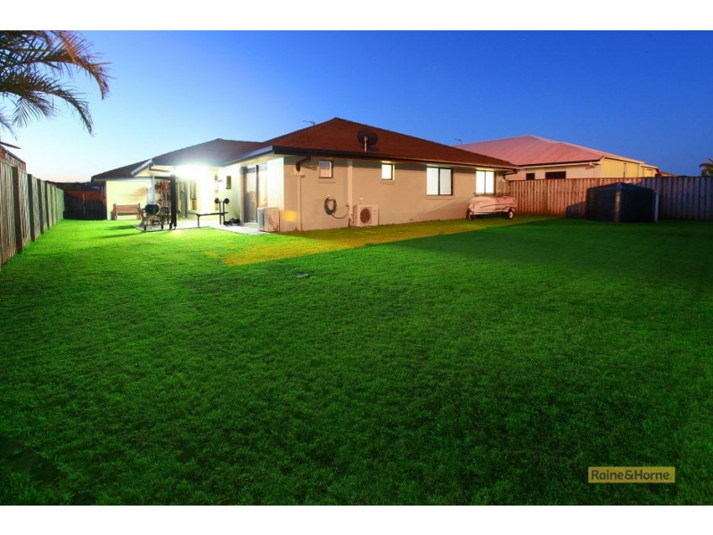 17 Oceanis Drive, Oxenford QLD 4210