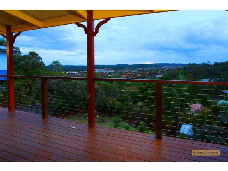5 Bonin Close, Pacific Pines QLD 4211
