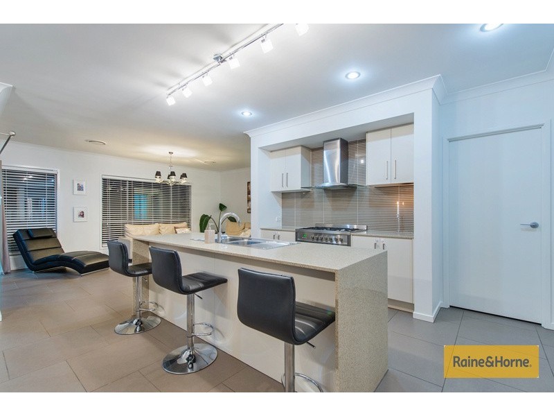 2 Millpond Ct, Upper Coomera QLD 4209