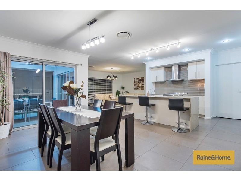 2 Millpond Ct, Upper Coomera QLD 4209