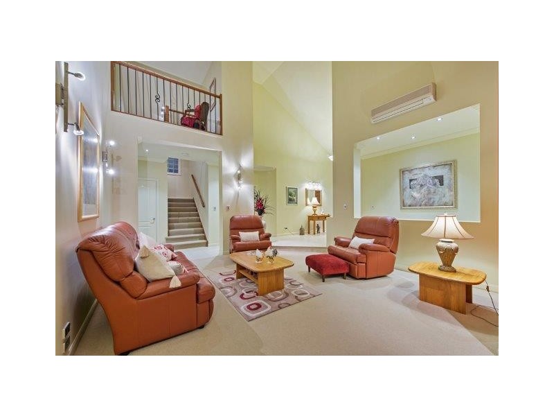 9 Zeus Circuit, Coomera Waters QLD 4209