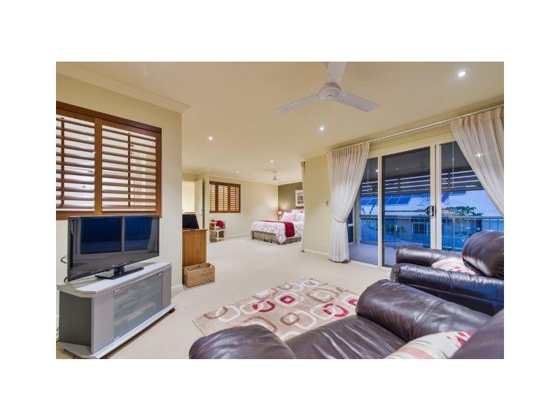 9 Zeus Circuit, Coomera Waters QLD 4209
