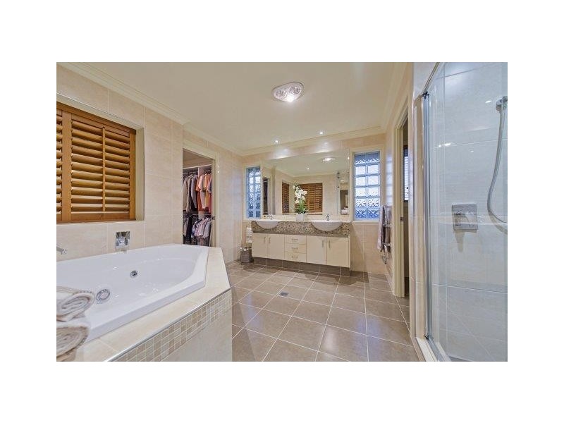 9 Zeus Circuit, Coomera Waters QLD 4209