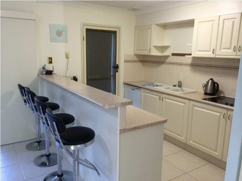 8113 Magnolia Drive, Hope Island QLD 4212