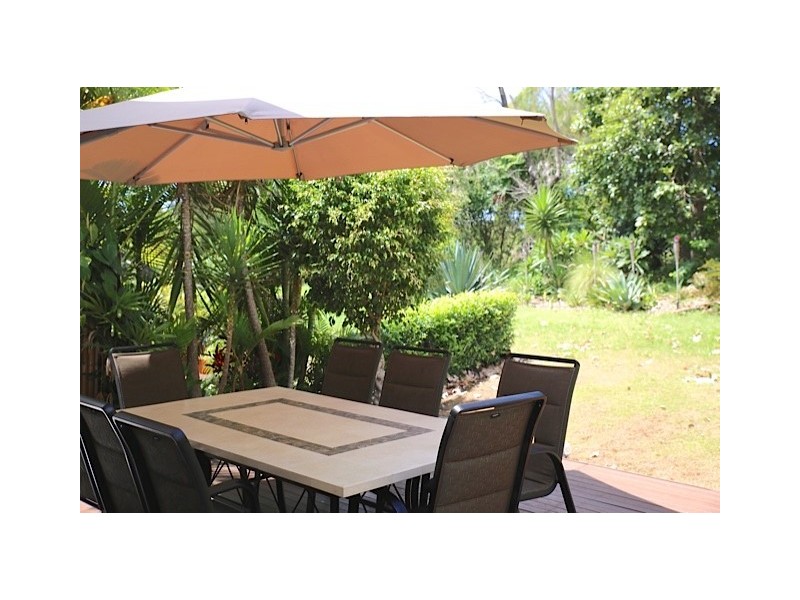 8113 Magnolia Drive, Hope Island QLD 4212