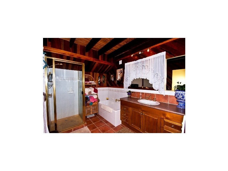 247 Wongawallan Dr, Wongawallan QLD 4210