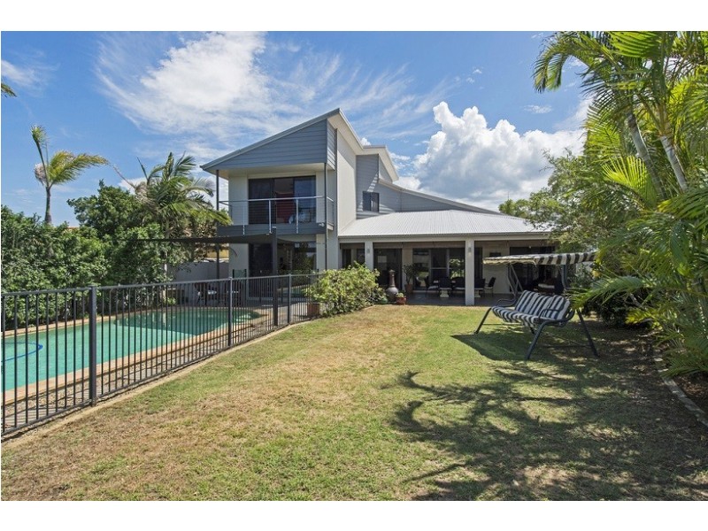 3 Eastpark Waters, Helensvale QLD 4212