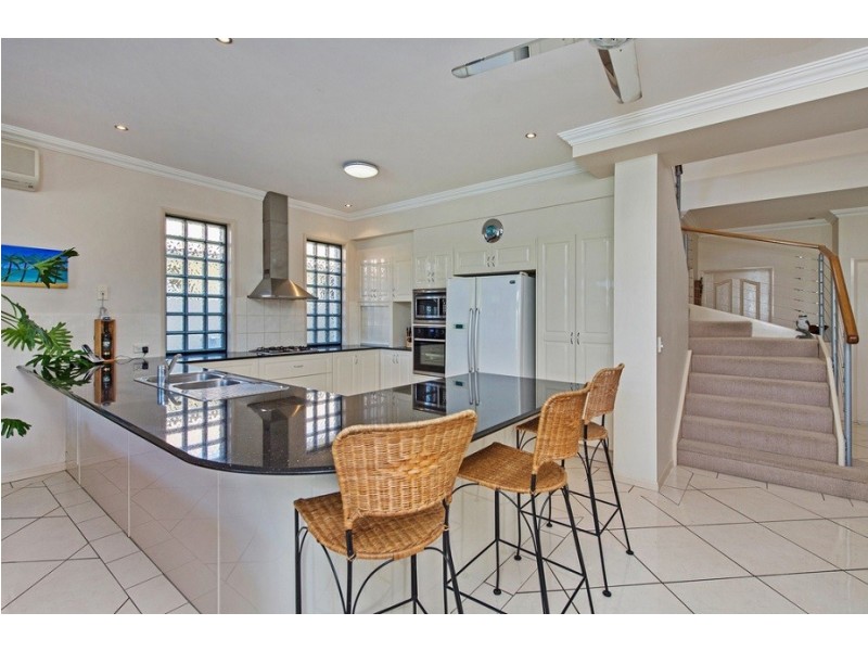 3 Eastpark Waters, Helensvale QLD 4212