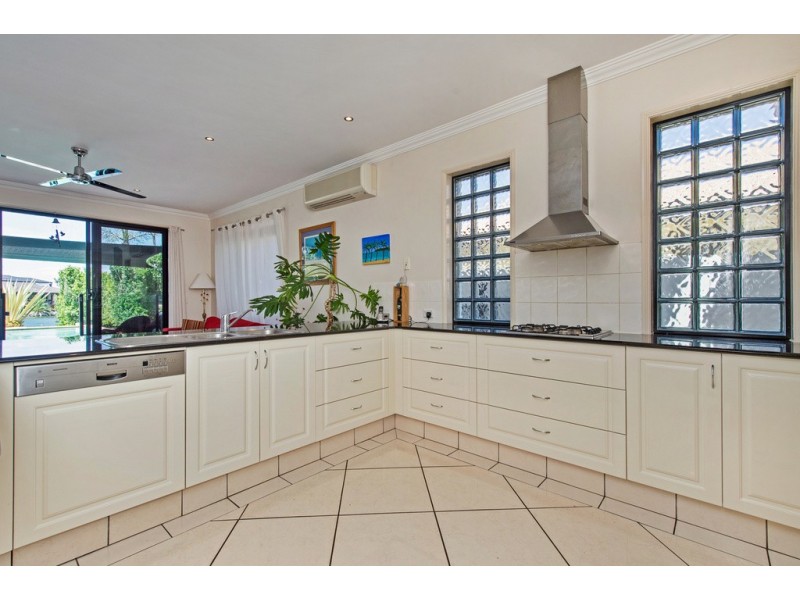 3 Eastpark Waters, Helensvale QLD 4212