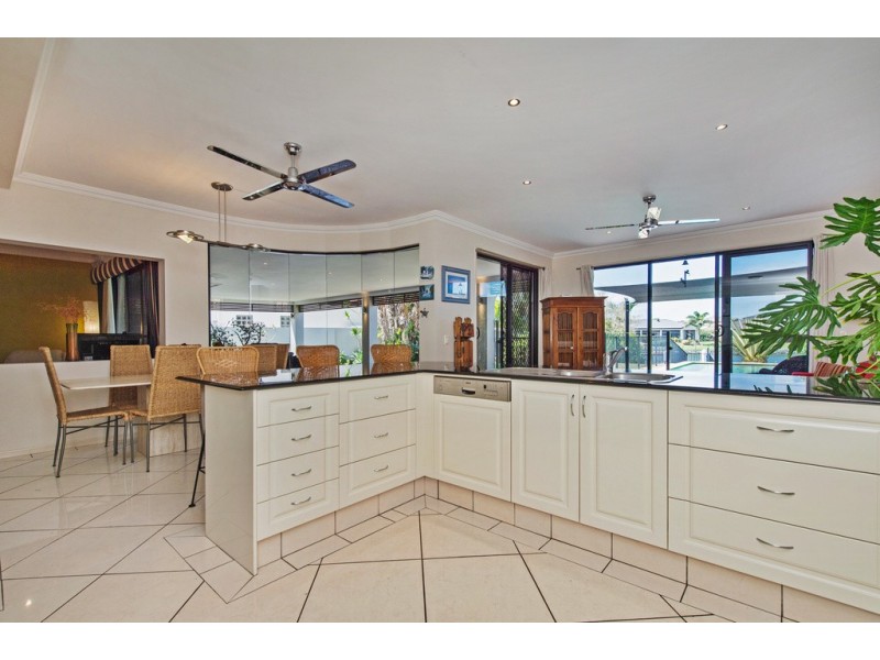 3 Eastpark Waters, Helensvale QLD 4212