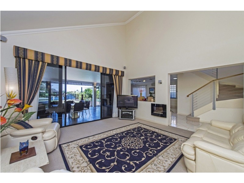 3 Eastpark Waters, Helensvale QLD 4212